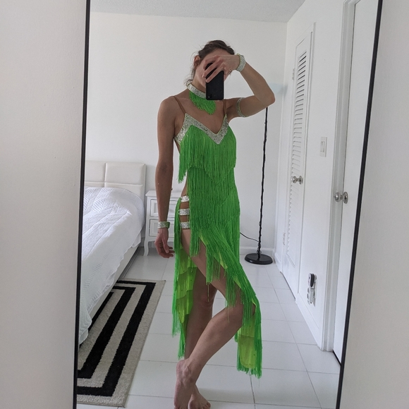 Stunning Green Competition Latin Dance Dress - Picture 7 of 12